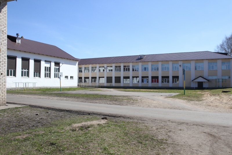 Сайт кичменгско городецкой средней школы. Кичменгско-Городецкая средняя школа. Первомайская средняя школа Кич городок. Первомайская школа Кичменгский городок. Первомайская Шкода Кичменгский городок.
